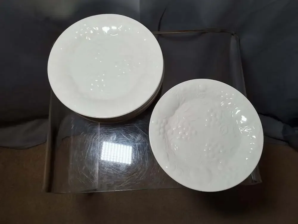 Vintage Gibson China Flourish Plate 7 3/4” White Raised Fruit Detail